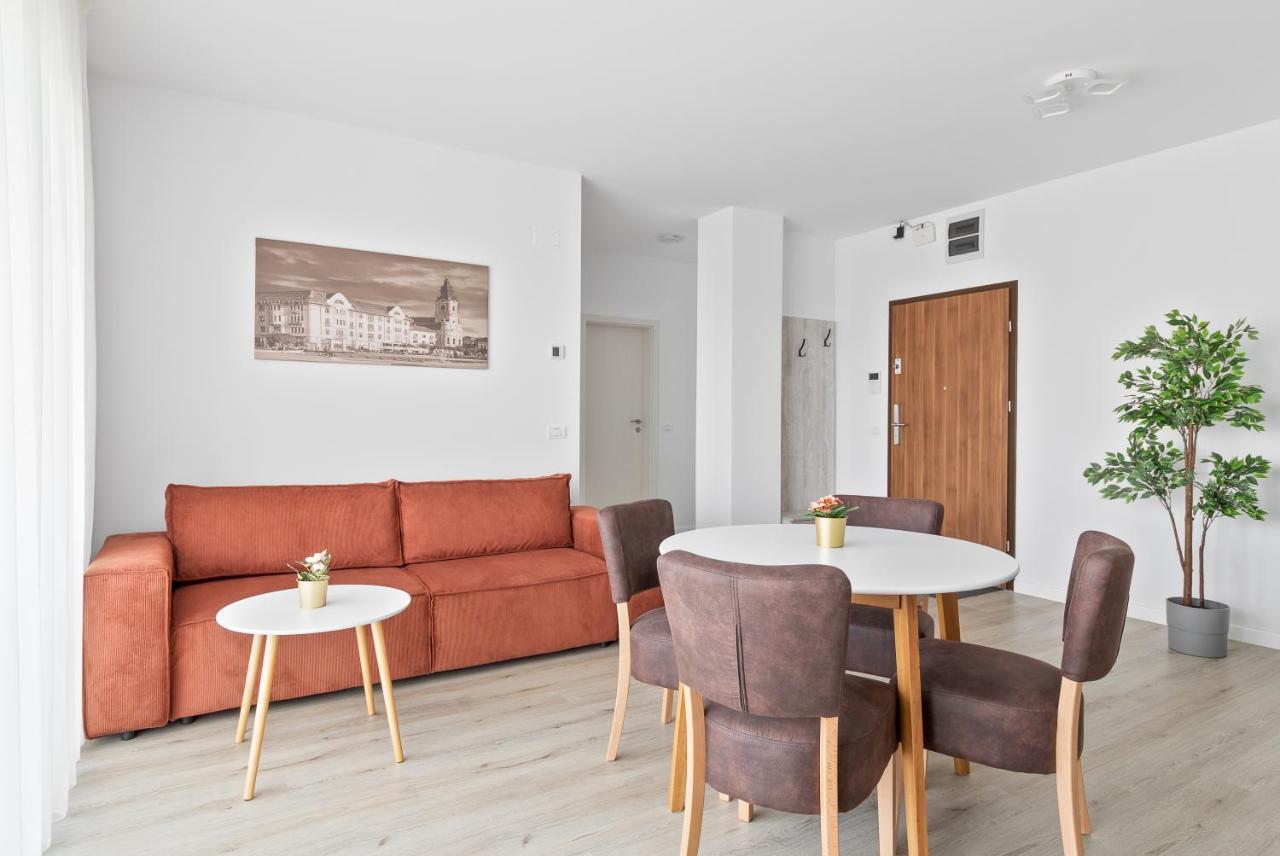 Grand Hill Flats Apartment Oradea Exterior photo