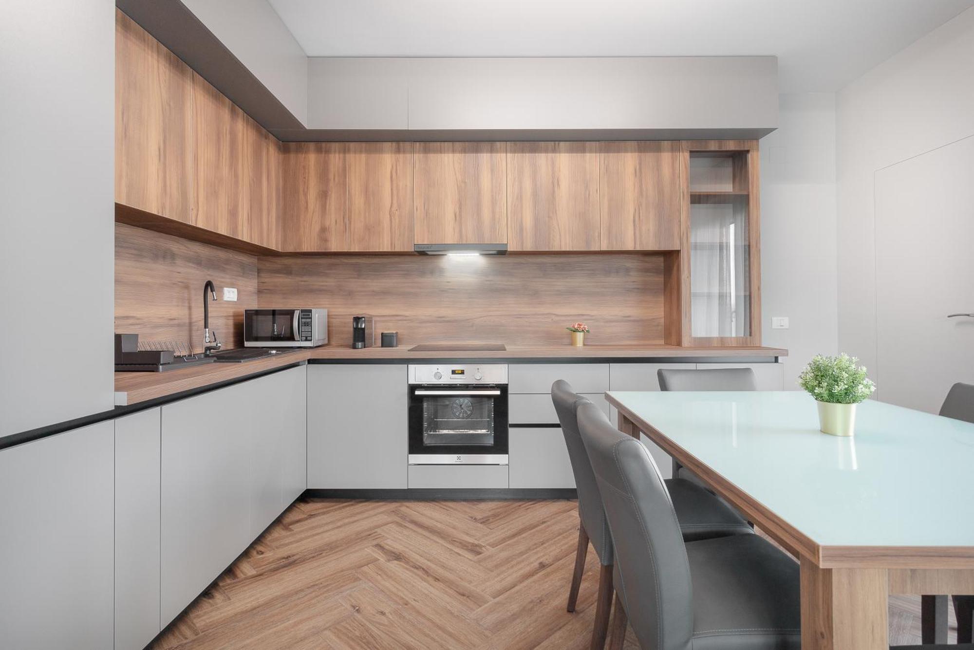 Grand Hill Flats Apartment Oradea Exterior photo